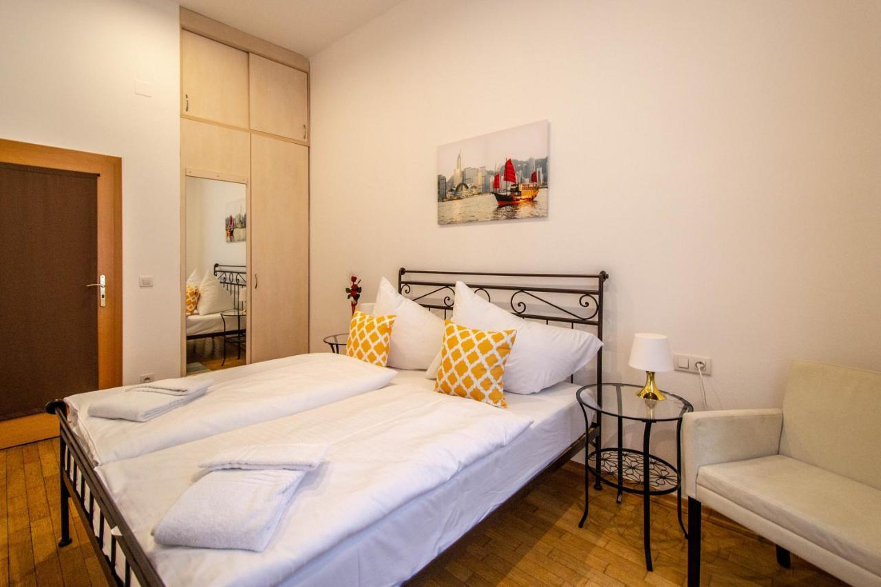 Sauna Apartment By Ruterra Praga Exterior foto